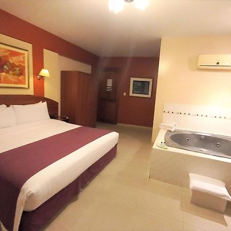 Hotel Javier Prado Inn Lima Bagian luar foto
