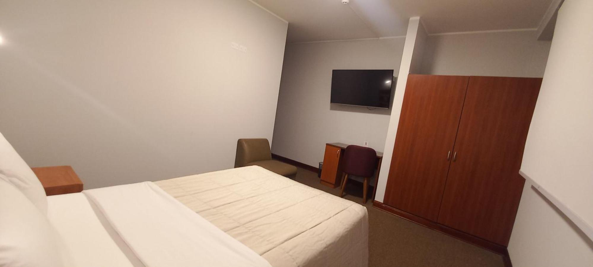 Hotel Javier Prado Inn Lima Bagian luar foto