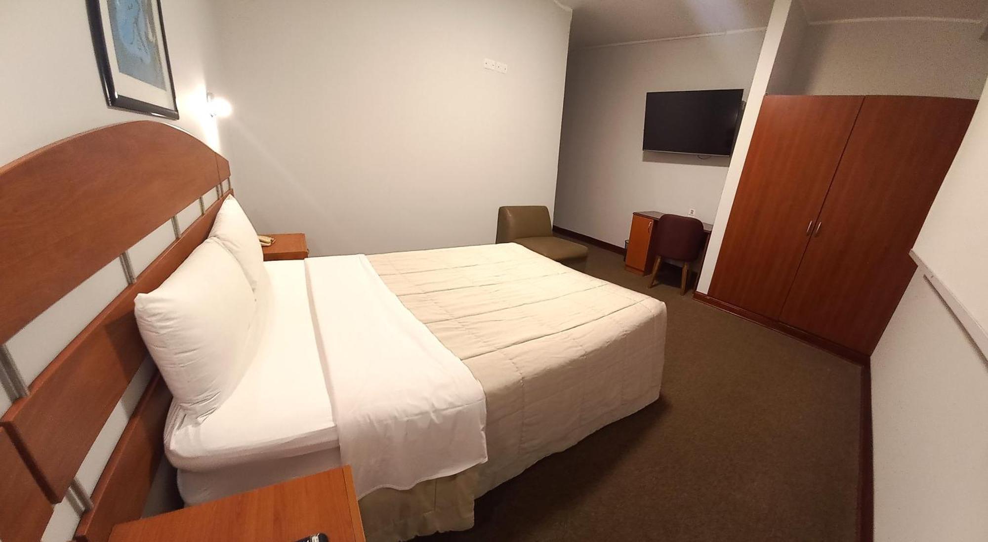 Hotel Javier Prado Inn Lima Bagian luar foto